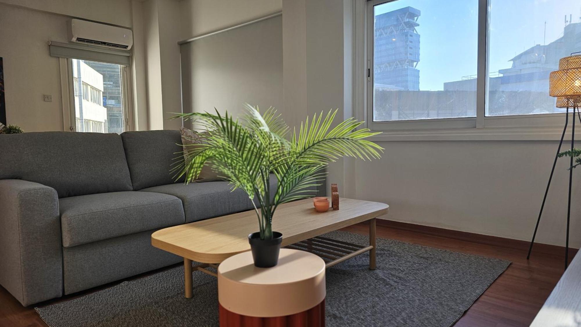 Apartment Life Ii *
