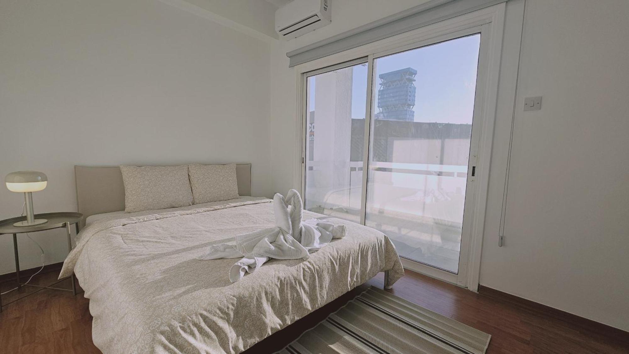 Apartment Life Ii